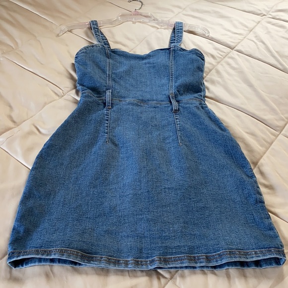 Jean Dress - Picture 4 of 4
